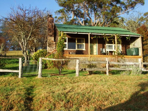 Fairview Farm Cottages - Accommodation Mount Tamborine 1