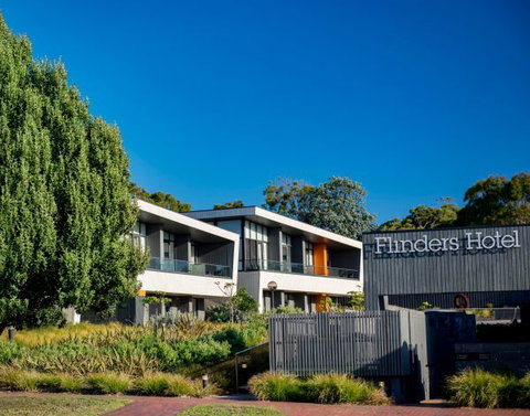 Flinders Hotel - Accommodation Mount Tamborine 0
