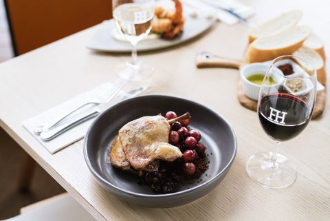 Flinders Hotel - Accommodation Mount Tamborine 3