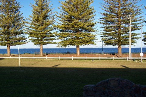 Esperance YHA - Accommodation Mount Tamborine 9
