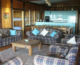 Byfield Mountain Retreat - Accommodation Mount Tamborine 3