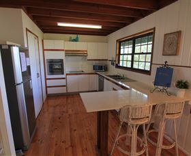 Green Trees Beach House - Accommodation Mount Tamborine 3