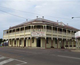 Royal Private Hotel - Accommodation Mount Tamborine 0