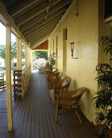 Royal Private Hotel - Accommodation Mount Tamborine 3