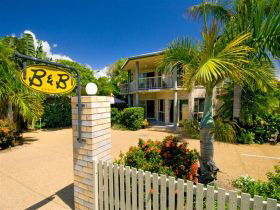 While Away Bed And Breakfast - Accommodation Mount Tamborine 0