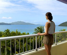 Hamilton Island Reef View Hotel - Accommodation Mount Tamborine 0