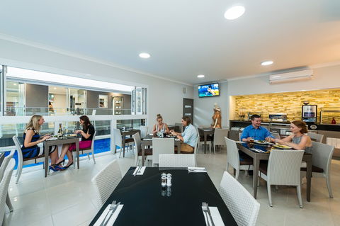 Athena Motel Apartments - Accommodation Mount Tamborine 3