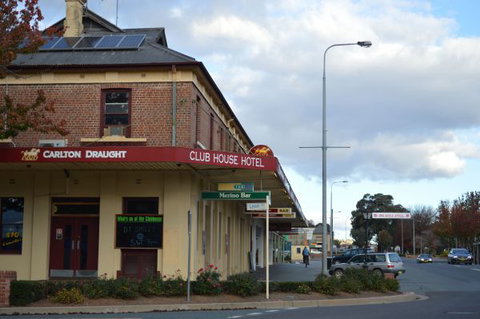 Club House Hotel - Accommodation Mount Tamborine 1