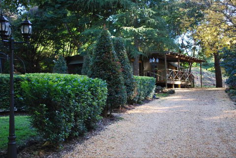 Huntington Cottage - Accommodation Mount Tamborine 1