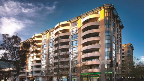 Medina Serviced Apartments Canberra James Court - Accommodation Mount Tamborine 0