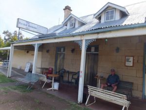 Marshall McMahon Inn - Accommodation Mount Tamborine 0