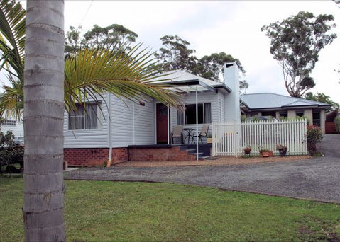 Shamrose Cottage - Accommodation Mount Tamborine 1