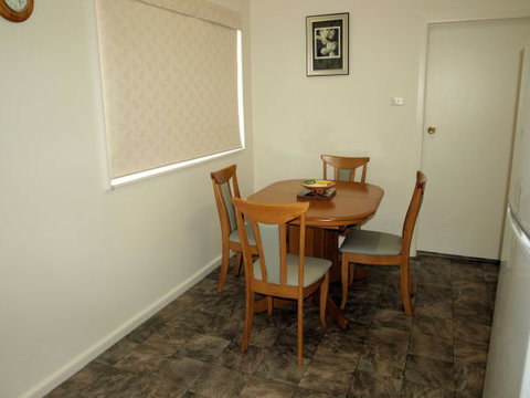 Shamrose Cottage - Accommodation Mount Tamborine 7