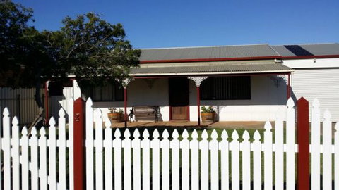 Angas Cottage - Accommodation Mount Tamborine 2