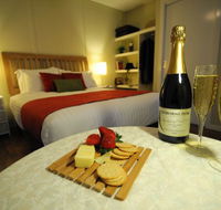 Gisborne Peak Winery  Cottages - Accommodation Mount Tamborine