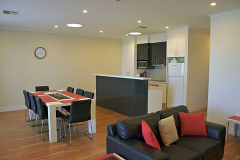 Port Lincoln City Apartment - Accommodation Mount Tamborine 3
