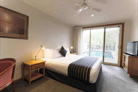 Eugenie's Luxury Accommodation - Accommodation Mount Tamborine 3