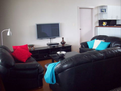 Top Deck Marion Bay - Accommodation Mount Tamborine 5