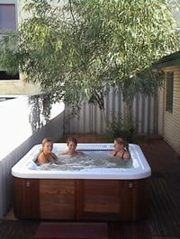 The Shiralee Backpackers - Accommodation Mount Tamborine 1