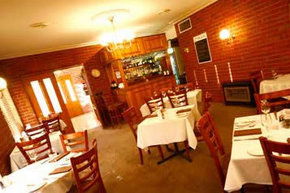 Best Western Burke And Wills Motor Inn - Accommodation Mount Tamborine 4