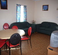 Alonga Waterfront Cottages - Accommodation Mount Tamborine
