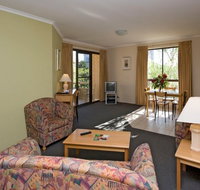Kingston Court Serviced Apartments - Accommodation Mount Tamborine