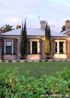 Lakeside Manor Yha - Accommodation Mount Tamborine 1