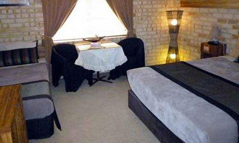 York Motel - Accommodation Mount Tamborine 2