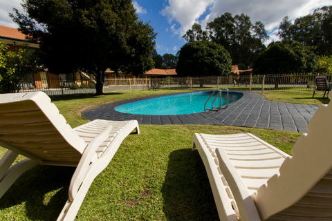 Advance Motel - Accommodation Mount Tamborine 0