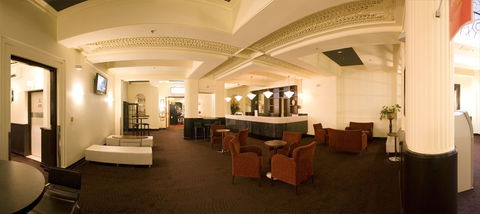 Renmark Hotel/Motel & Function Centre - Accommodation Mount Tamborine 5