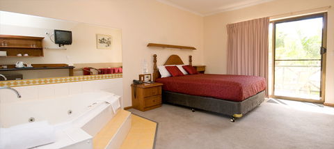 Renmark Hotel/Motel & Function Centre - Accommodation Mount Tamborine 7