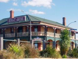 Streaky Bay Hotel Motel - Accommodation Mount Tamborine 0