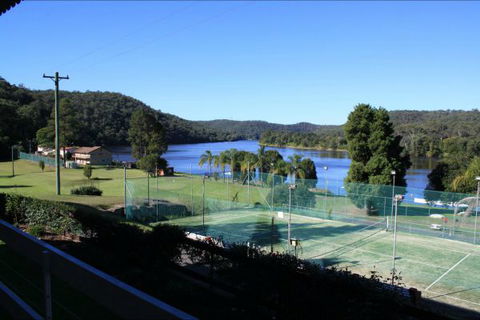 Juniors On Hawkesbury - Accommodation Mount Tamborine 0