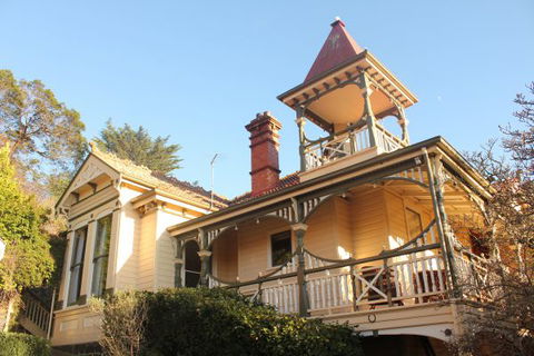 The Turret House - Accommodation Mount Tamborine 0