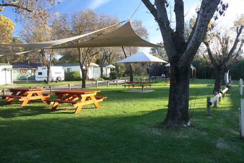 BIG4 North Cedars Holiday Park Wangaratta - Accommodation Mount Tamborine 3