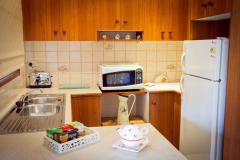 Camden Hillview - Accommodation Mount Tamborine 1