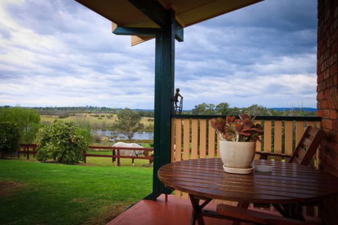 Camden Hillview - Accommodation Mount Tamborine 8