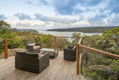 Hilltop Cottage - Accommodation Mount Tamborine 1