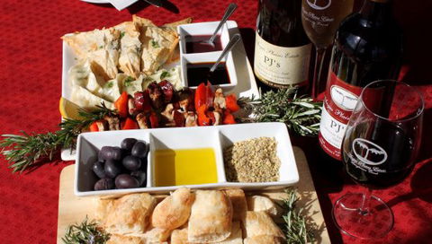 Angas Plains Wines Suites - Accommodation Mount Tamborine 8