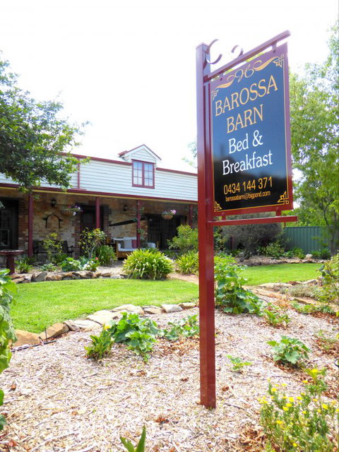 Barossa Barn Bed And Breakfast - Accommodation Mount Tamborine 2