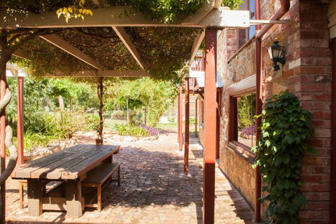 Barossa Barn Bed And Breakfast - Accommodation Mount Tamborine 9