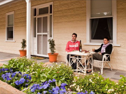 Brown's House Bed & Breakfast - Accommodation Mount Tamborine 2