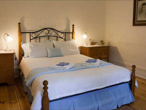 Brown's House Bed & Breakfast - Accommodation Mount Tamborine 4