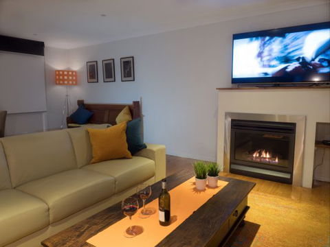 Alice's Palace Ocean Grove - Accommodation Mount Tamborine 0