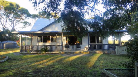 Arties Cottage Accommodation - Accommodation Mount Tamborine 0