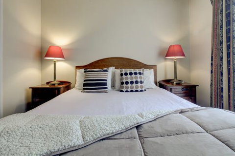 Ashmont Motor Inn And Apartments - Accommodation Mount Tamborine 1