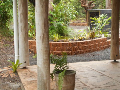 Byfield Cabins On Waterpark Creek - Accommodation Mount Tamborine 4