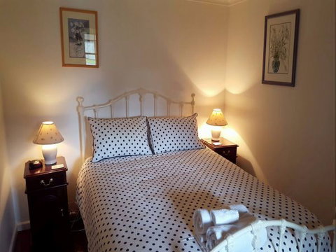 Cameron's Cottage - Accommodation Mount Tamborine 3