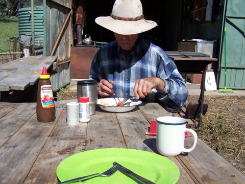 Catninga Mountain Camp Hut - Accommodation Mount Tamborine 1