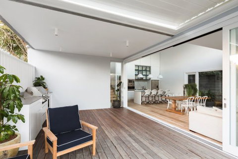 Clovelly Pavillion - Accommodation Mount Tamborine 4